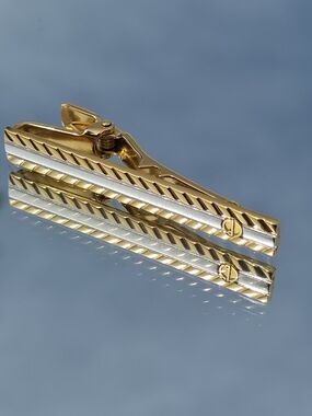 Vintage Dunhill Gold Silver Two Tone Ribbed Tie Clip Bar Screw Accent